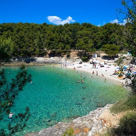 New Renovated Apartment 15 Min From Beach On Foot Pola Esterno foto