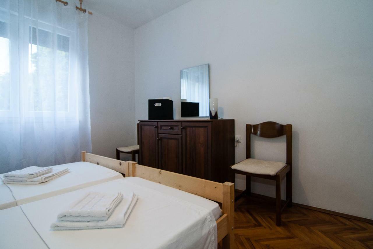 New Renovated Apartment 15 Min From Beach On Foot Pola Esterno foto