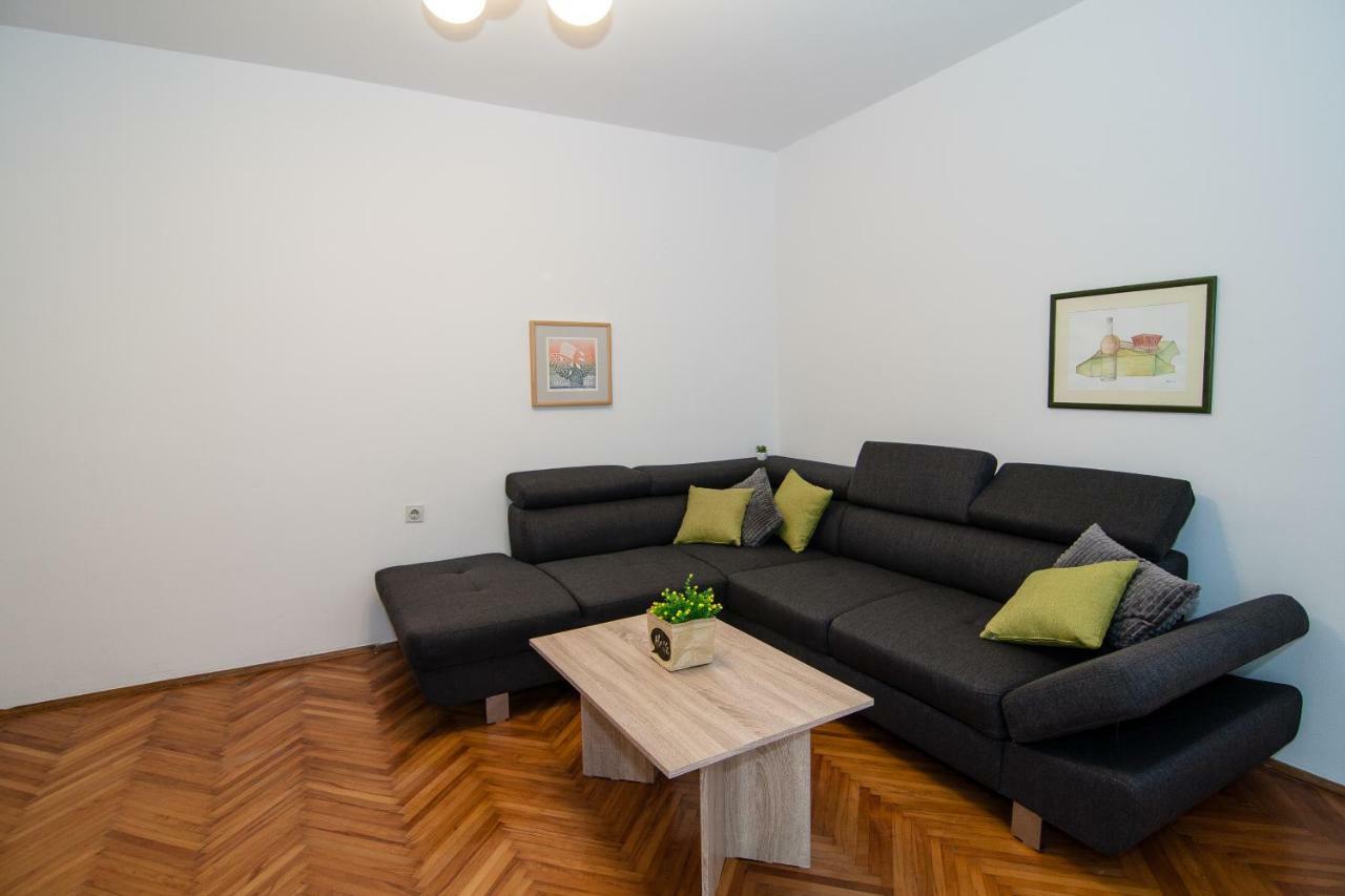 New Renovated Apartment 15 Min From Beach On Foot Pola Esterno foto