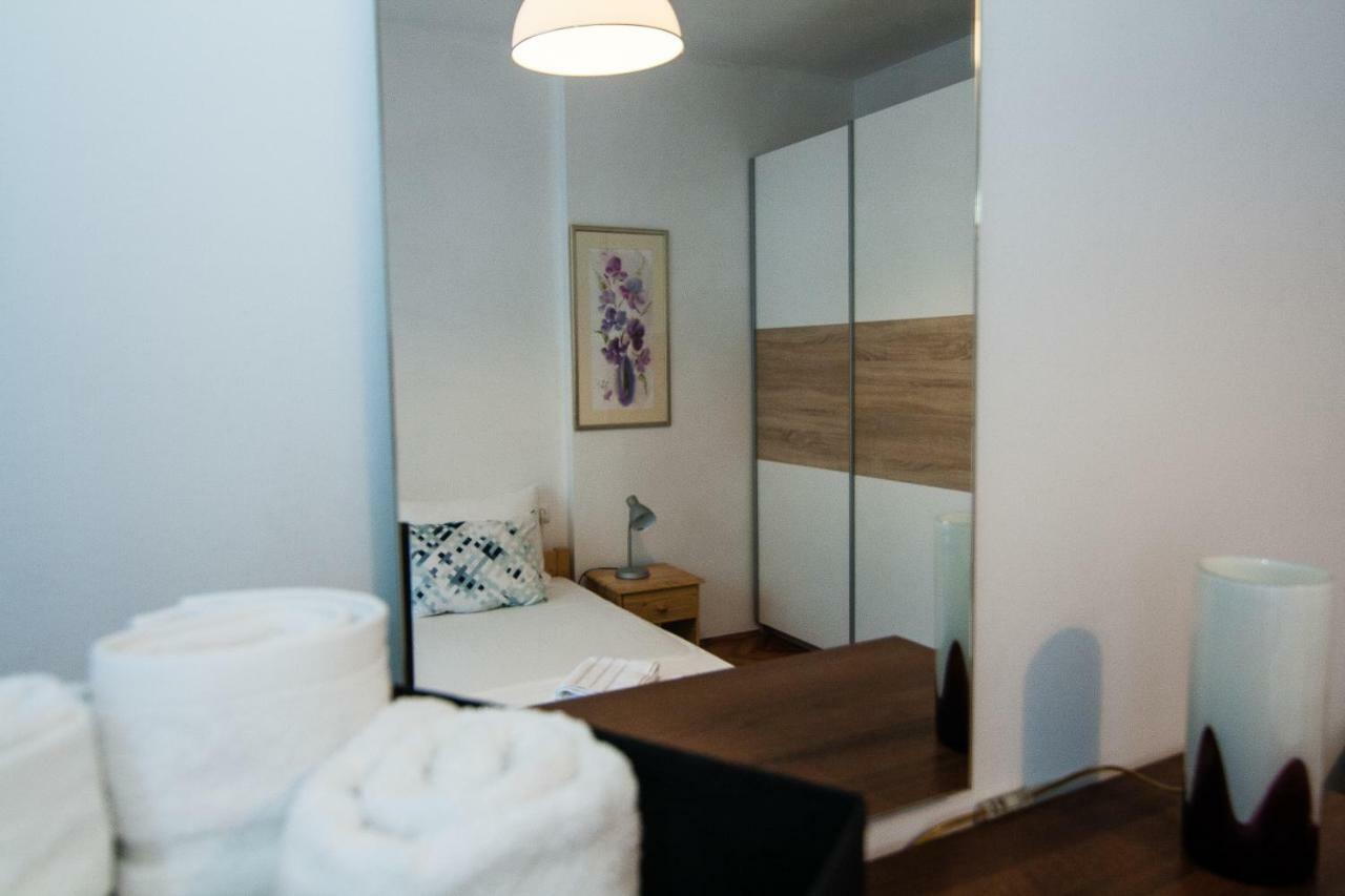 New Renovated Apartment 15 Min From Beach On Foot Pola Esterno foto